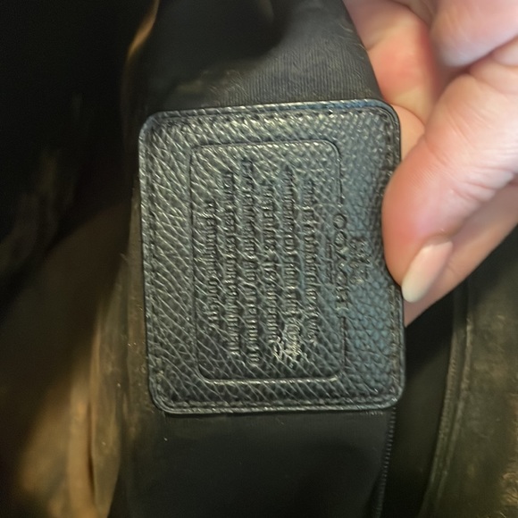 Large Coach Tote 👜 - Picture 5 of 6